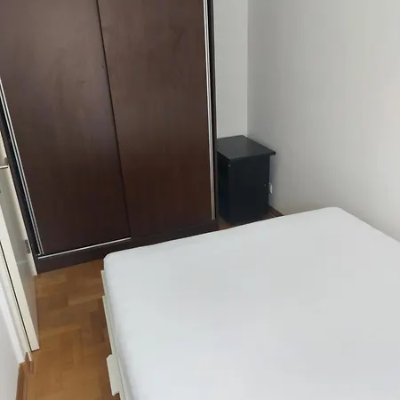 Delta * 贝尔格莱德